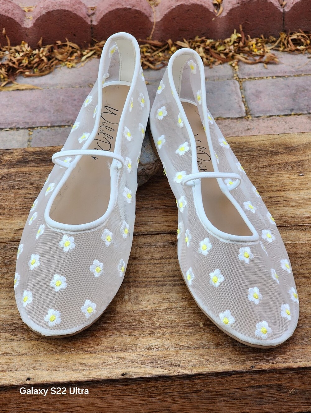 Wild Pair Women's White Mesh Augustt Ballet Flats Size 9 - Picture 7 of 8